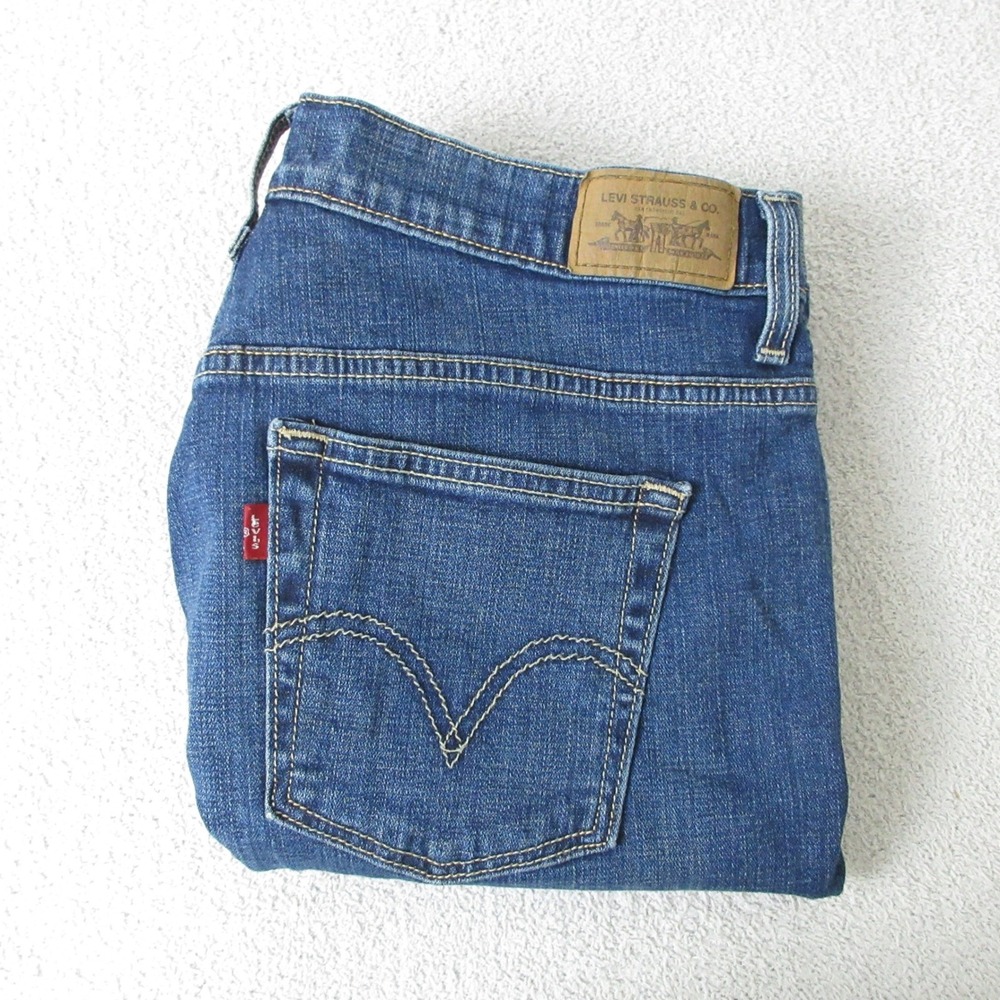 Levis 515 Shorts Womens 10 Blue Denim Mid-Rise Cuffed Medium Wash 33x11